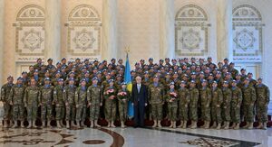 Глава государства встретился с казахстанскими миротворцами