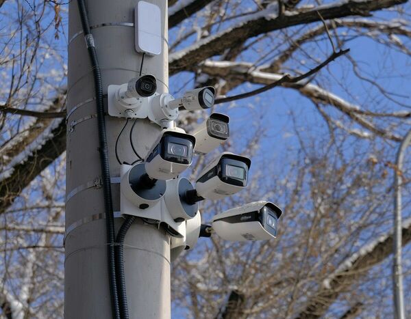 Камер всем хватит?