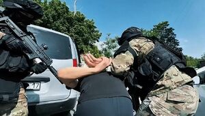 Блогер задержан по подозрению в вымогательстве 1,2 млн тенге педагога в Шымкенте