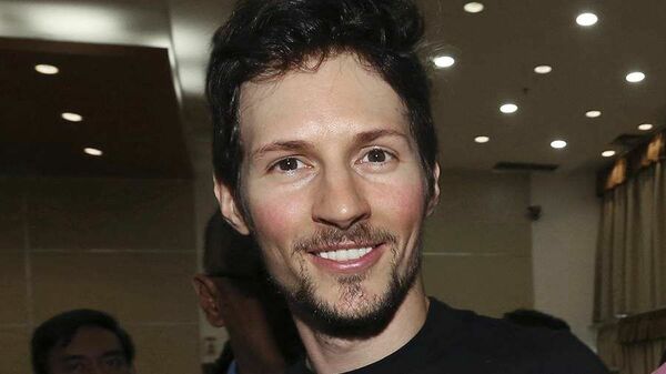 Павла Дурова позвали за стол