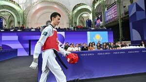 Казахстанец завоевал «серебро» на турнире по таеквондо в Китае