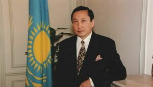 Ветеран дипломатической службы Тлеухан Кабдрахманов награжден орденом «Достық»