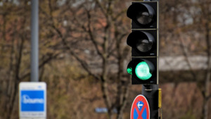 Новую схему светофорного регулирования внедрили на Северном кольце Алматы