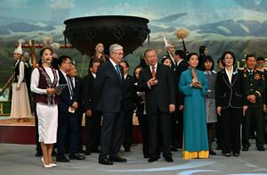 Касым-Жомарт Токаев и То Лам посетили выставку «Этноаул»