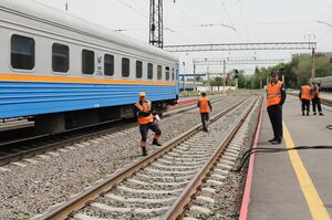 Перрончик грохнется, вокзал развалится...