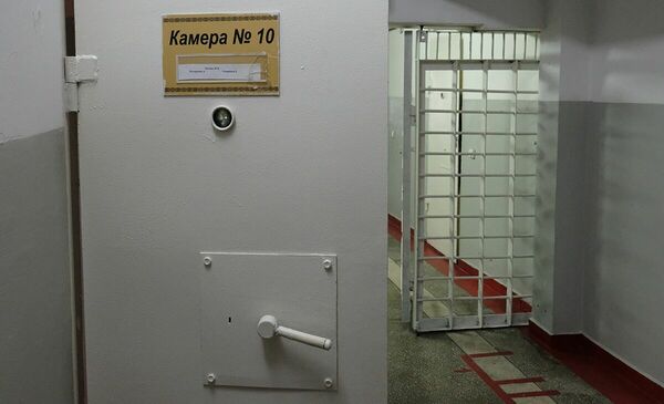 Полковника - на нары