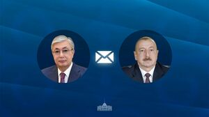 Токаев поздравил Алиева с 20-летием стратегического партнерства между странами