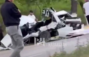 Четверо погибли в ДТП с отсоединившимся прицепом в Алматинской области