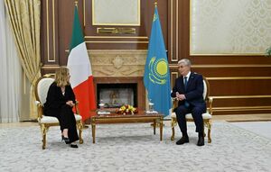 Касым-Жомарт Токаев и Джорджа Мелони провели короткую беседу в столичном аэропорту
