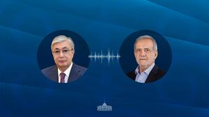 Глава государства провел телефонный разговор с Президентом Ирана Масудом Пезешкианом