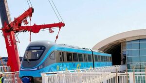 Первый состав LRT подняли на станцию в Астане