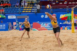 Не ударить лицом в песок