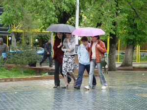 Сильные дожди и град ожидаются в среду в ряде регионов Казахстана