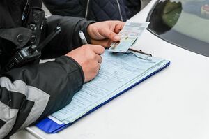 Штрафы на 3,5 млн тенге наложили за два месяца на одного из водителей в Актобе