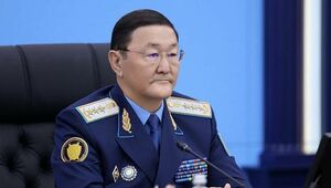 Асылов поддержал ограничение деятельности коучей и блогеров по рекламе «крипты»