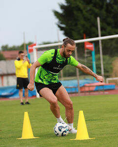 Силы практически равны