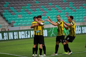 Шансы соперников равны