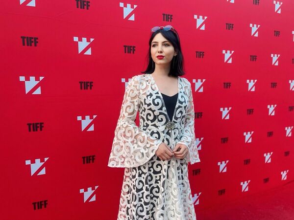 Платья надо выбирать не спеша