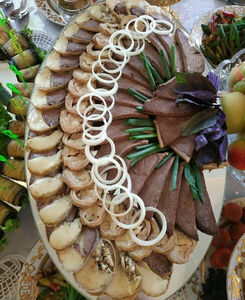 Чем боксера ни корми,  его все равно тренировать надо