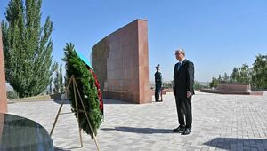 Токаев посетил в Кыргызстане Национальный историко-мемориальный комплекс «Ата-Бейит»