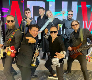 Мы вас улыбаем