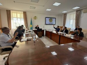 Опер про всех записал