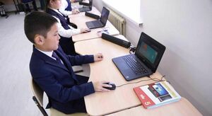 Казахстан начнет обучение ИИ уже в школах