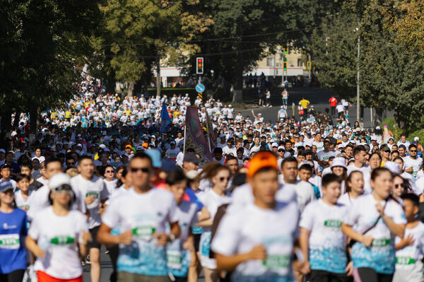 Бегом по солнечному городу