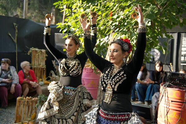 Кто без бус - идите лесом