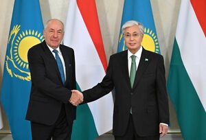 Токаев провел переговоры с президентом Венгрии