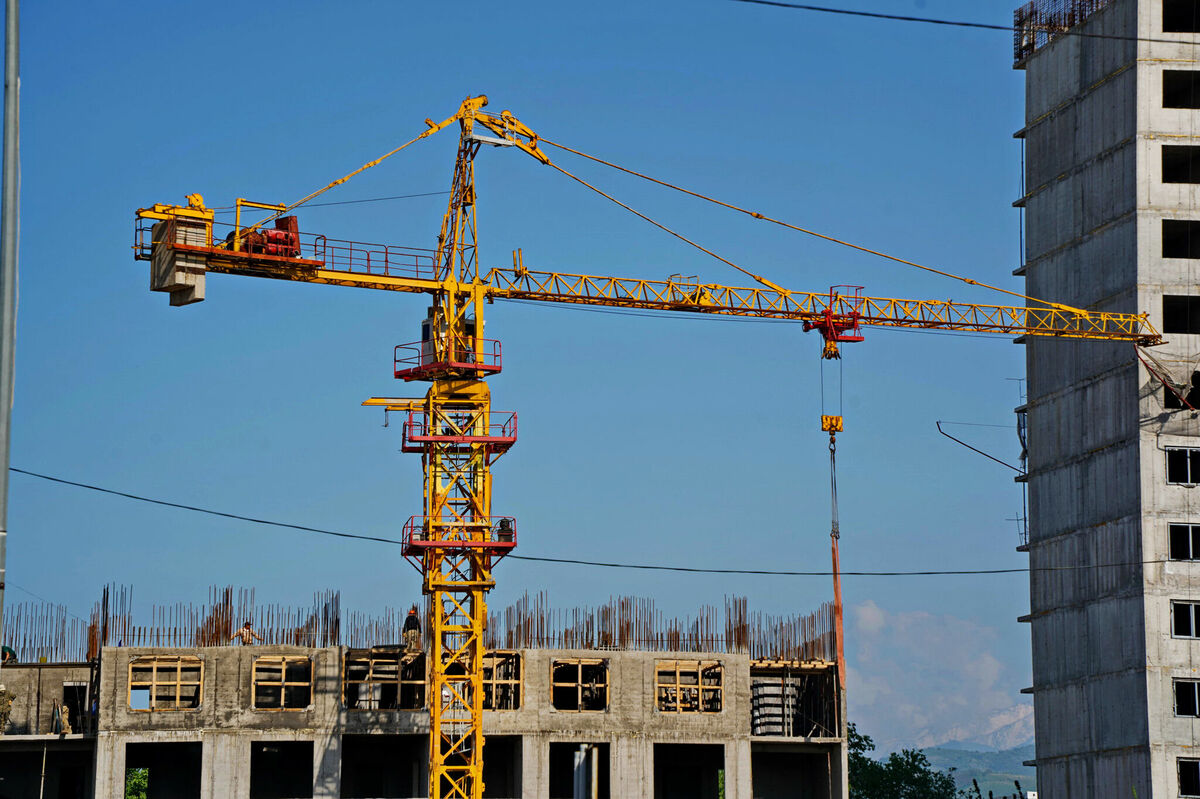 Закон? Не, не слышали!