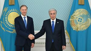 Токаев обсудил с Мантуровым свой предстоящий визит в Россию