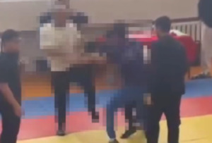 За неспортивное поведение