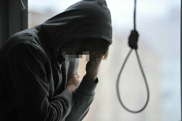 За тонкой гранью человечности