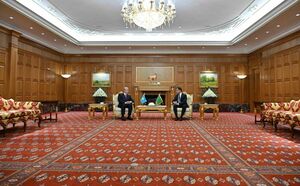 Глава государства провел встречу с Президентом Туркменистана