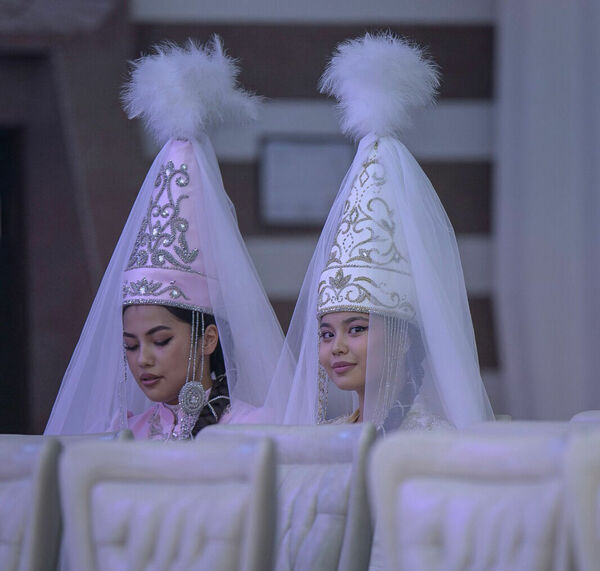 Всё это следует шить