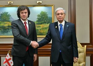 Глава государства провел встречу с Премьер-министром Грузии