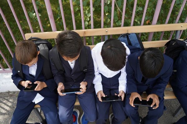 Ловцы  невидимого фронта