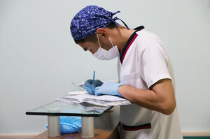 Пригрозил,  но ещё не напал