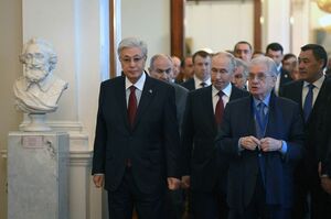 Касым-Жомарт Токаев с руководителями стран СНГ посетили Государственный Эрмитаж