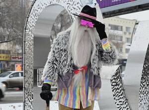 Мороз  в пижаме  и в цилиндре