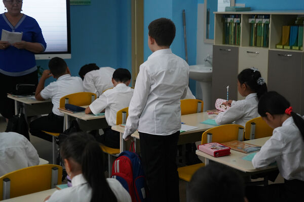 За педагогов - горой!