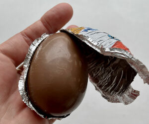 Отравленные шоколадные яйца?