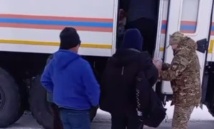 28 человек эвакуировали из сломанного автобуса на трассе Костанайской области