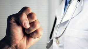 Драка эскулапов