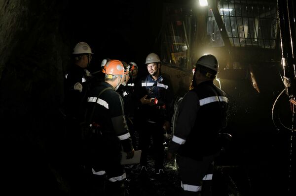 Безопасность труда важнее планов и сроков, - председатель правления Казахмыса