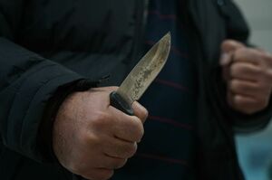 Безумец с ножом