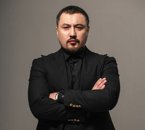 Олжас Абай: Будто  Бог  мне послал Даригу!