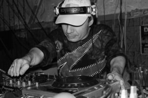 Кто за кем ухаживает?!