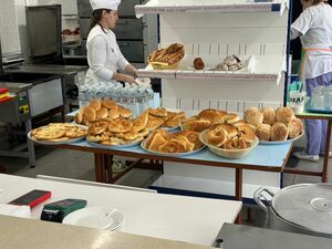 Деньги - в мусорное ведро